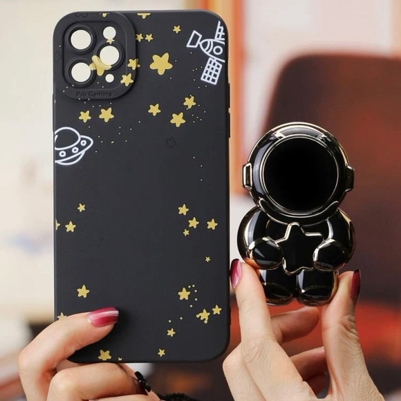 STAR ⭐️ PATTERN CASE WITH STAND -OUT PHONE GRIP FOR IPHONE 11 pro - Picture 5 of 8